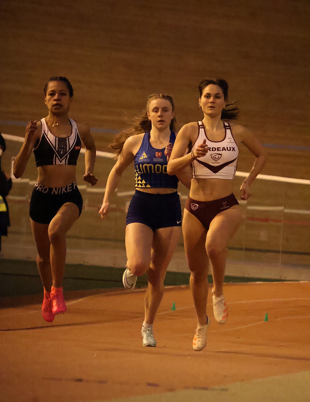sprinteuse bordeaux athlé championnat régionaux en salle