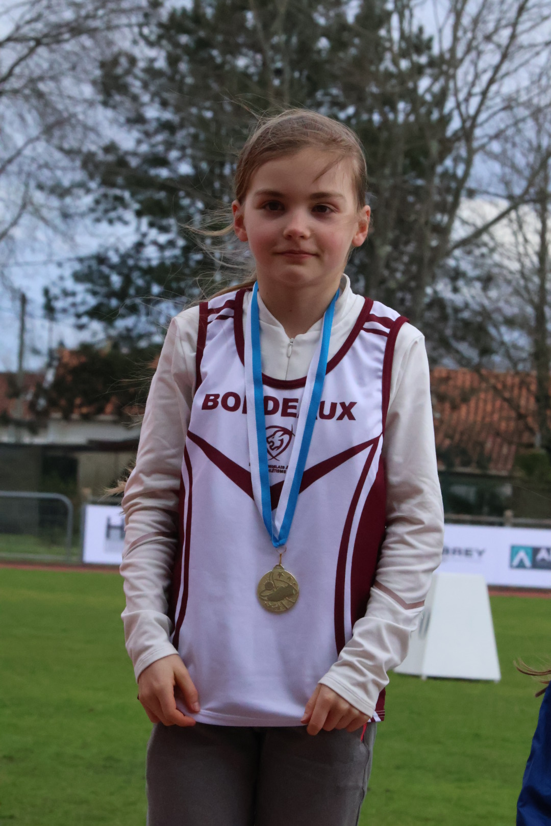 Domitille championne de gironde du javelot