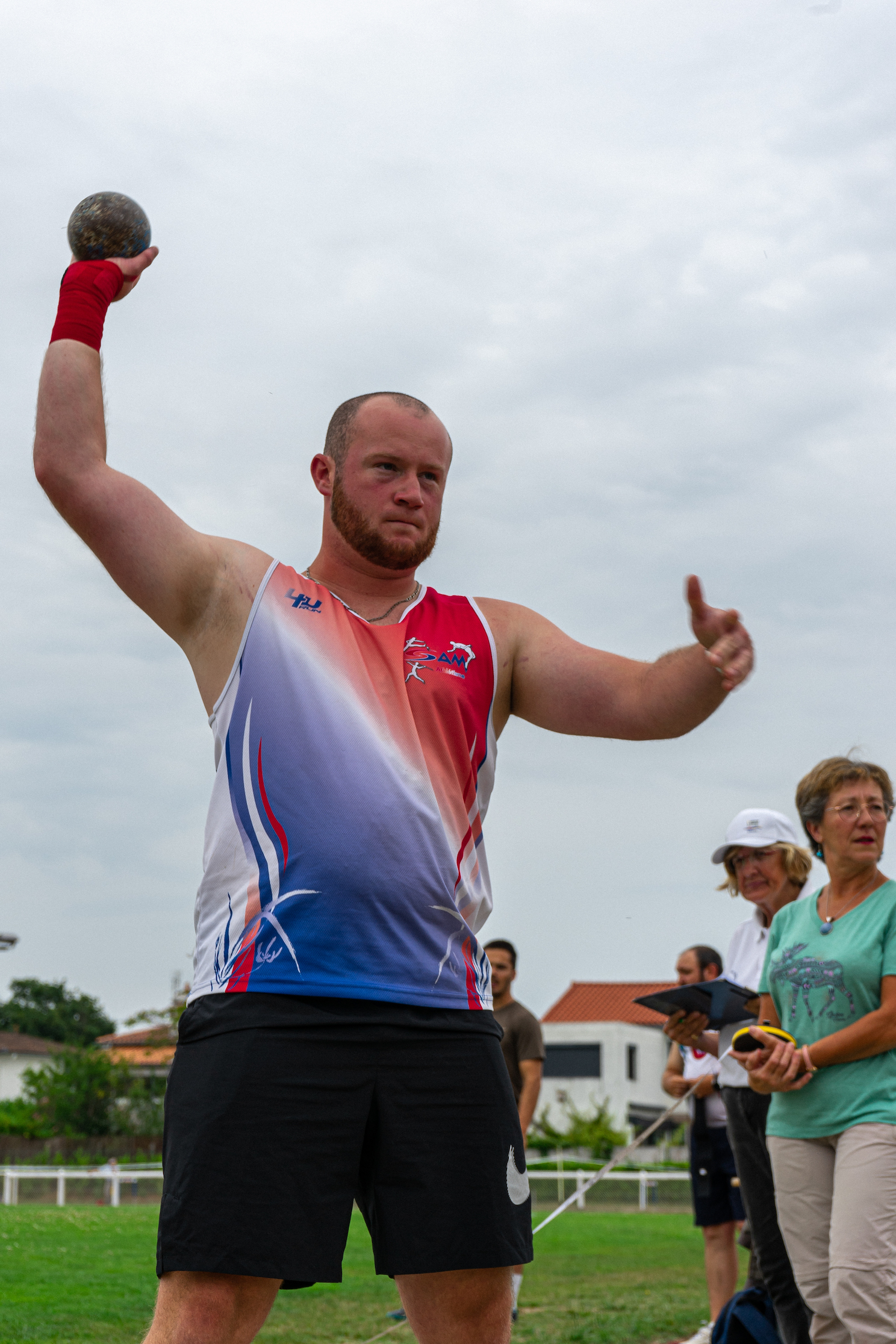 poids mixte au meeting Régional du Stade Bordelais Athlétisme