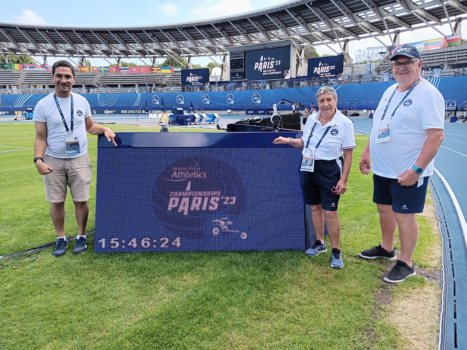 Juges du Stade Bordelais Athlétisme aux Championnats du Monde Para Athlétisme à Charlety.