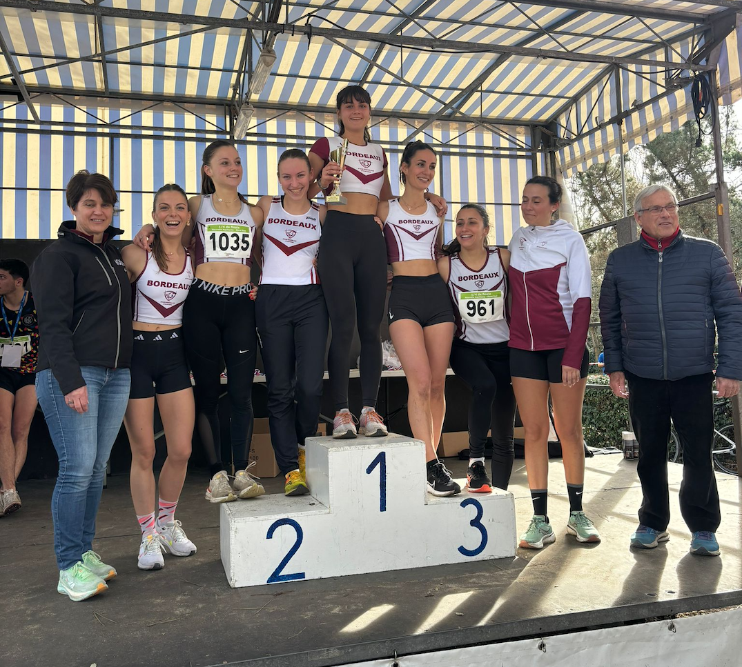 équipe féminine cross court du Stade Bordelais Athlétisme aux ¼ de finale de cross
