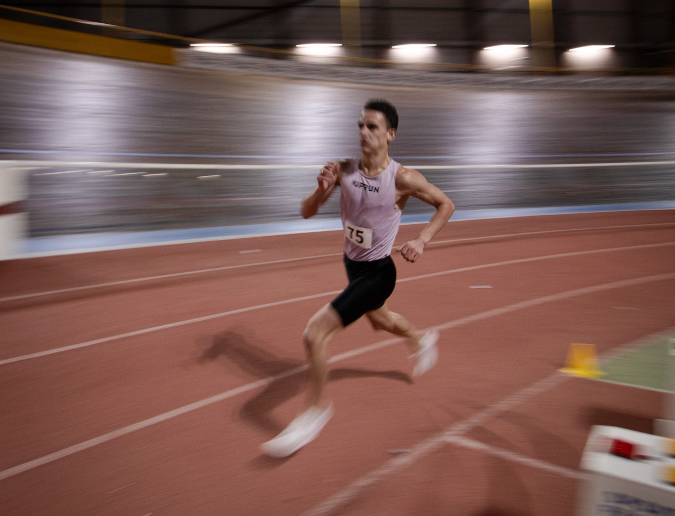 Athlète au meeting indoor du Stade Bordelais Athlétisme