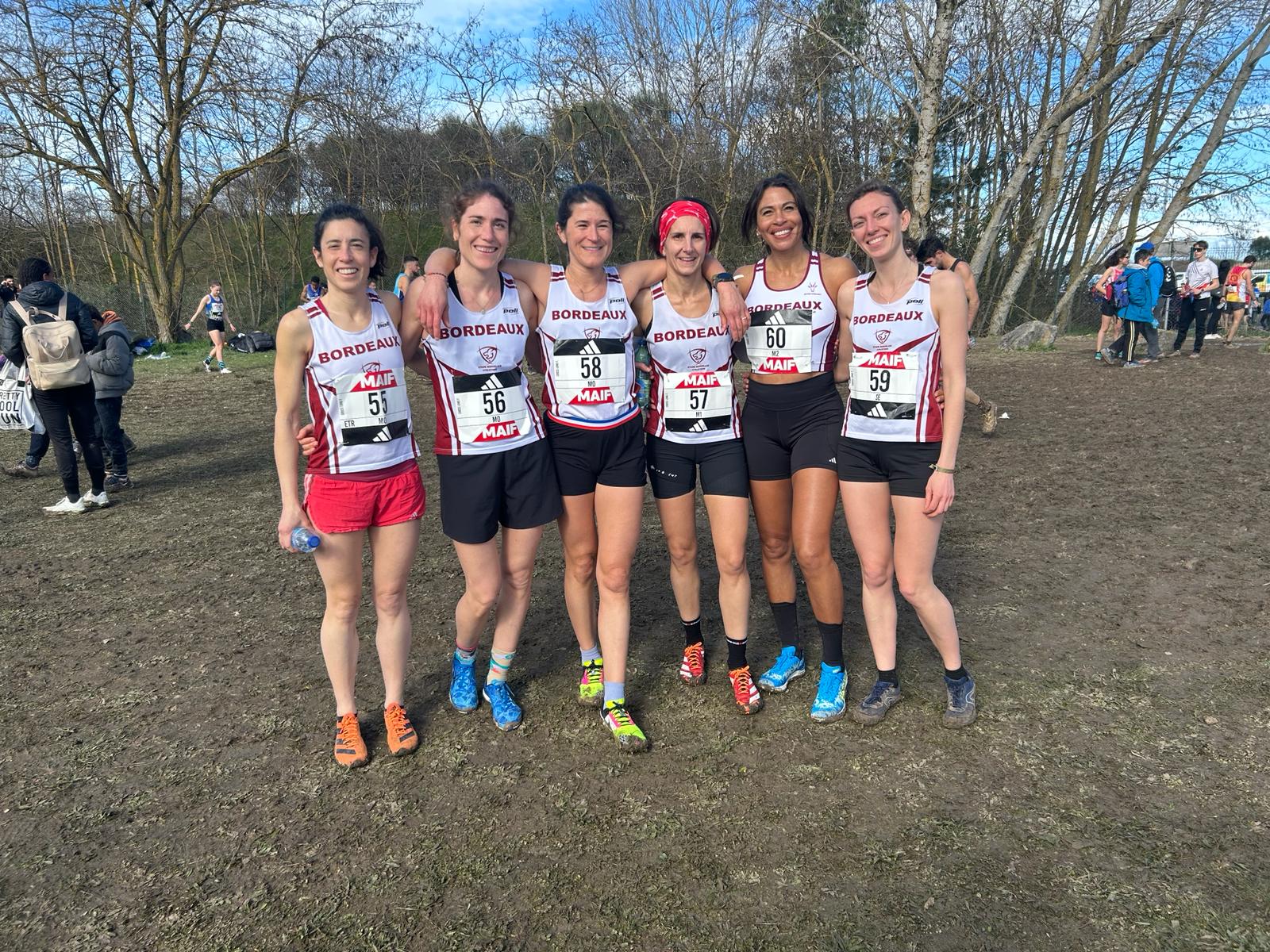 équipe féminine cross long du Stade Bordelais Athlétisme aux championnats de France de cross