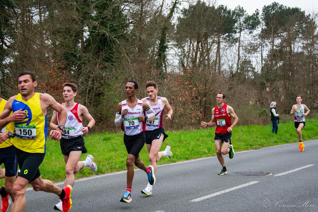 Léandre HENAFF sur les traces d'Eric DUBUS et Abdi ABDULKADIR ABDULAHI au 10km de Saint Médard En Jalles