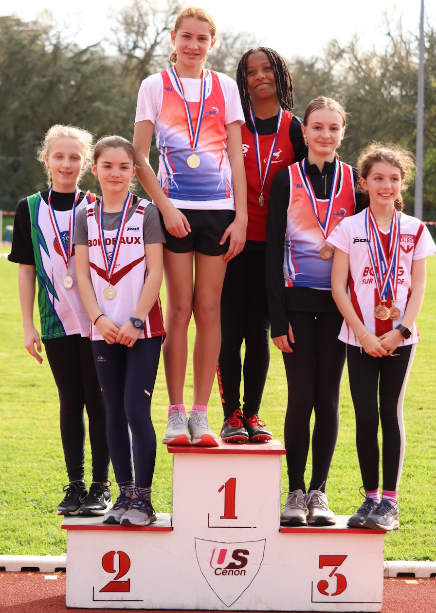 athlète du Stade Bordelais Athlétisme aux championnats de Gironde de lancers longs U14 U16