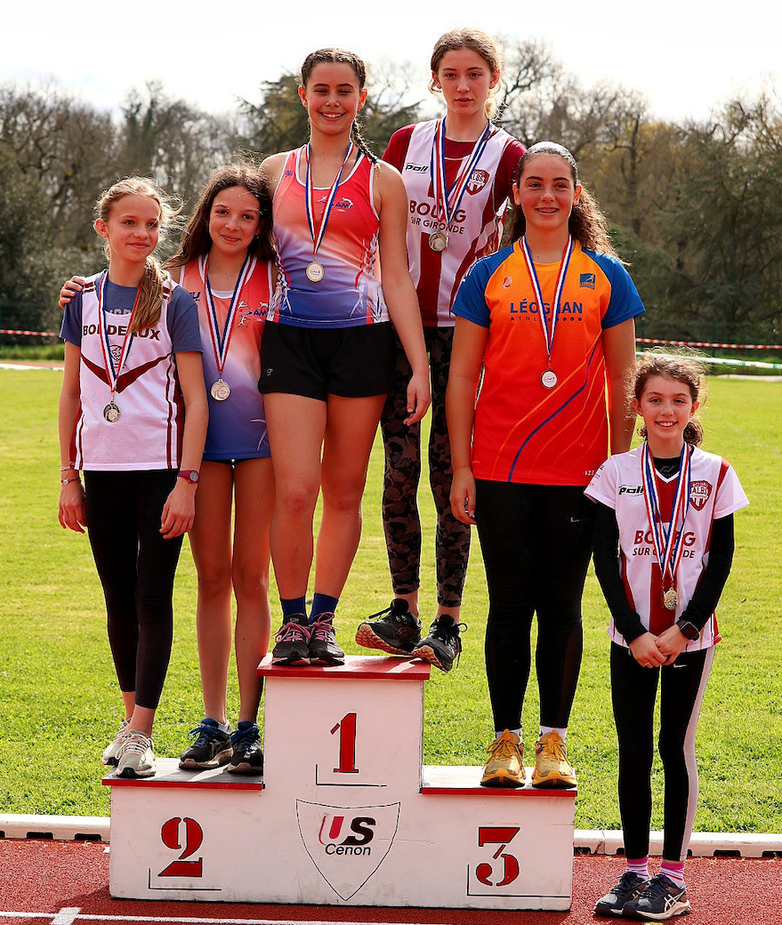 athlète du Stade Bordelais Athlétisme aux championnats de Gironde de lancers longs U14 U16