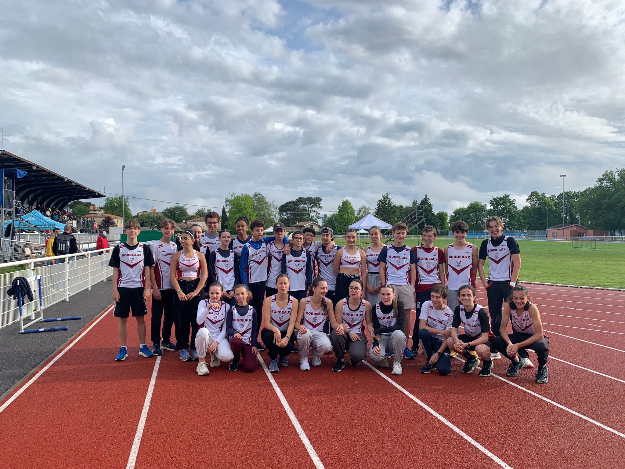 minimes du stade Bordelais Athlétisme au premier tour des equip'athlé à Andernos les bains